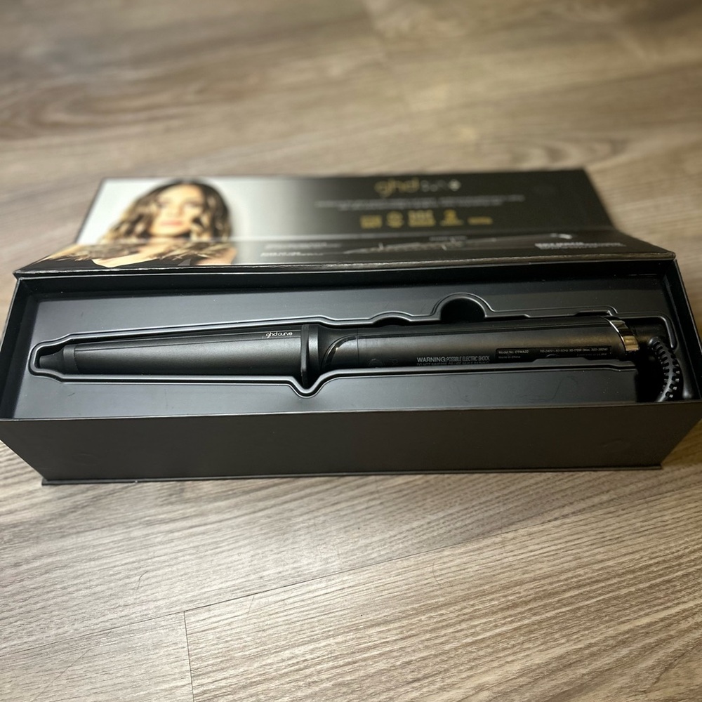 GHD creative curl wand